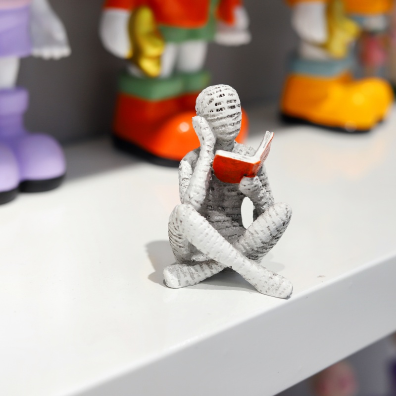 1Pc, Reading Paper Pulp Woman  - Office Furniture Brand ulasan dan harga